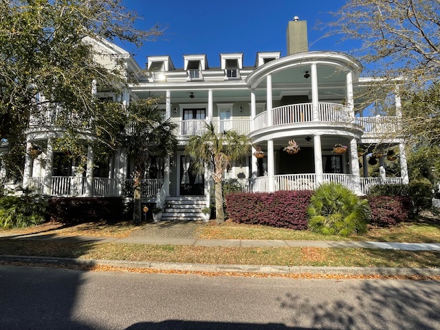 Belle Hall photo 5
