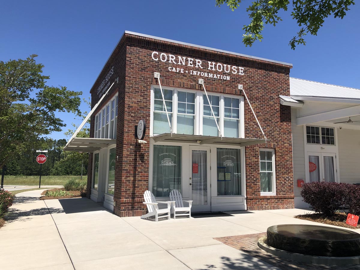 Summer's Corner photo 3